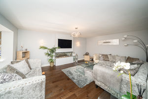 LOUNGE- click for photo gallery